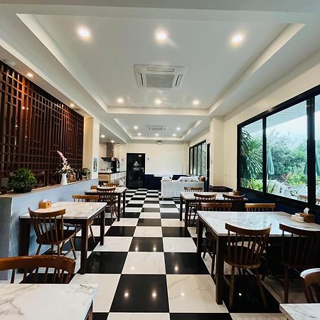 Usabai Riverside Boutique Hotel Csanthaburi Kültér fotó